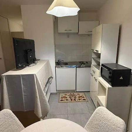 Διαμέρισμα Lumineux, Toutes Commodites A Pied Κρετέιγ